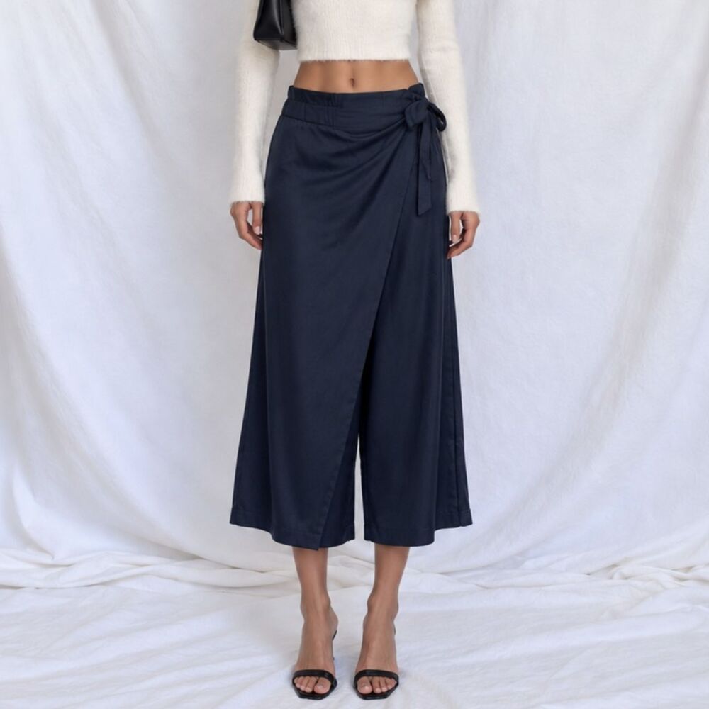 Mango Navy Blue Cropped High Waisted Wrapped Capri Wide Leg Pants Size XS